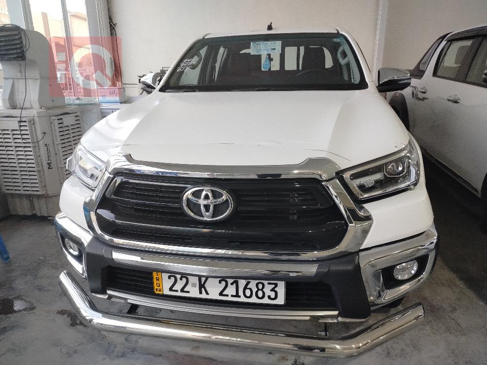 تۆیۆتا هایلۆکس